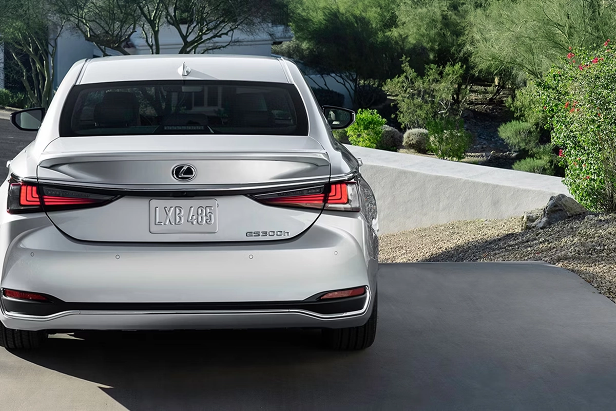 Lexus ES300 (2)